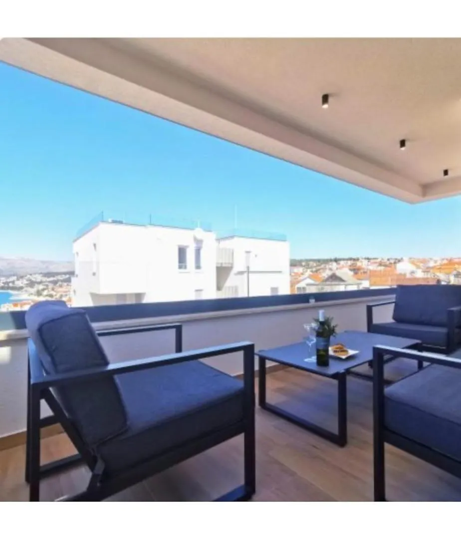 Diva Apartment Trogir 0*,